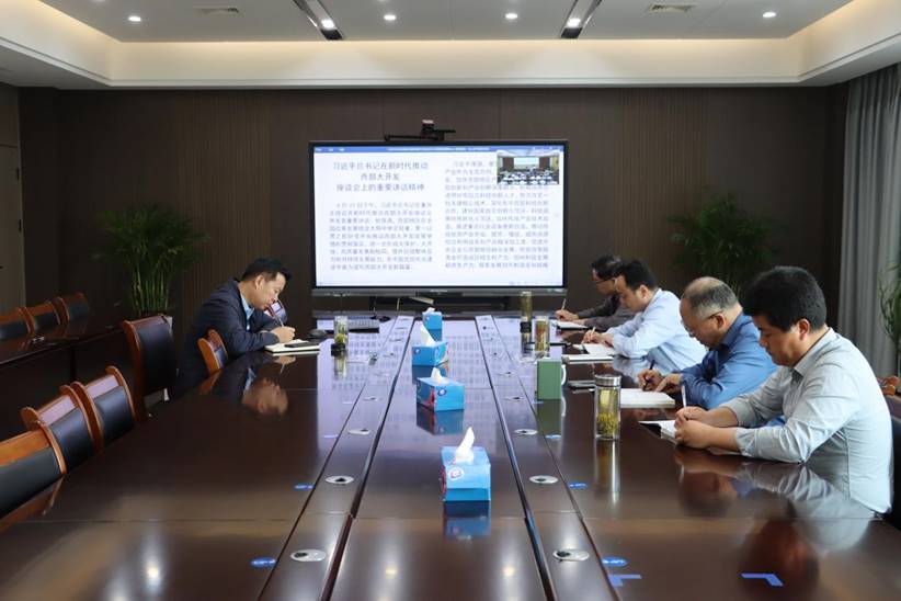 公司組織開展集團(tuán)公司黨委中心組學(xué)習(xí)(擴(kuò)大)會(huì)議精神專題研討 公司組織開展集團(tuán)公司黨委中心組學(xué)習(xí)(擴(kuò)大)會(huì)議精神專題研討